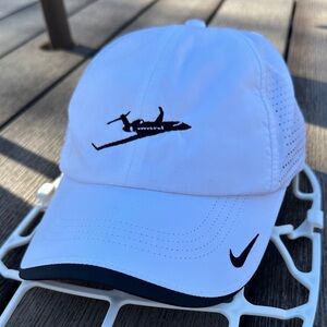 NWT Nike Heritage 86 Dri-Fit White Hat Cap Gulfstream Air
